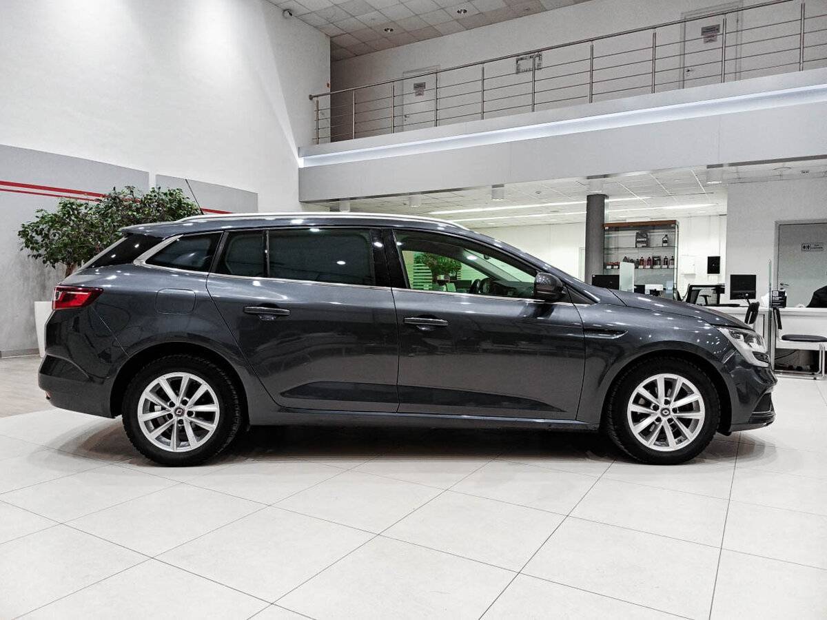 Renault Megane 2019 года с пробегом. Фото: #3