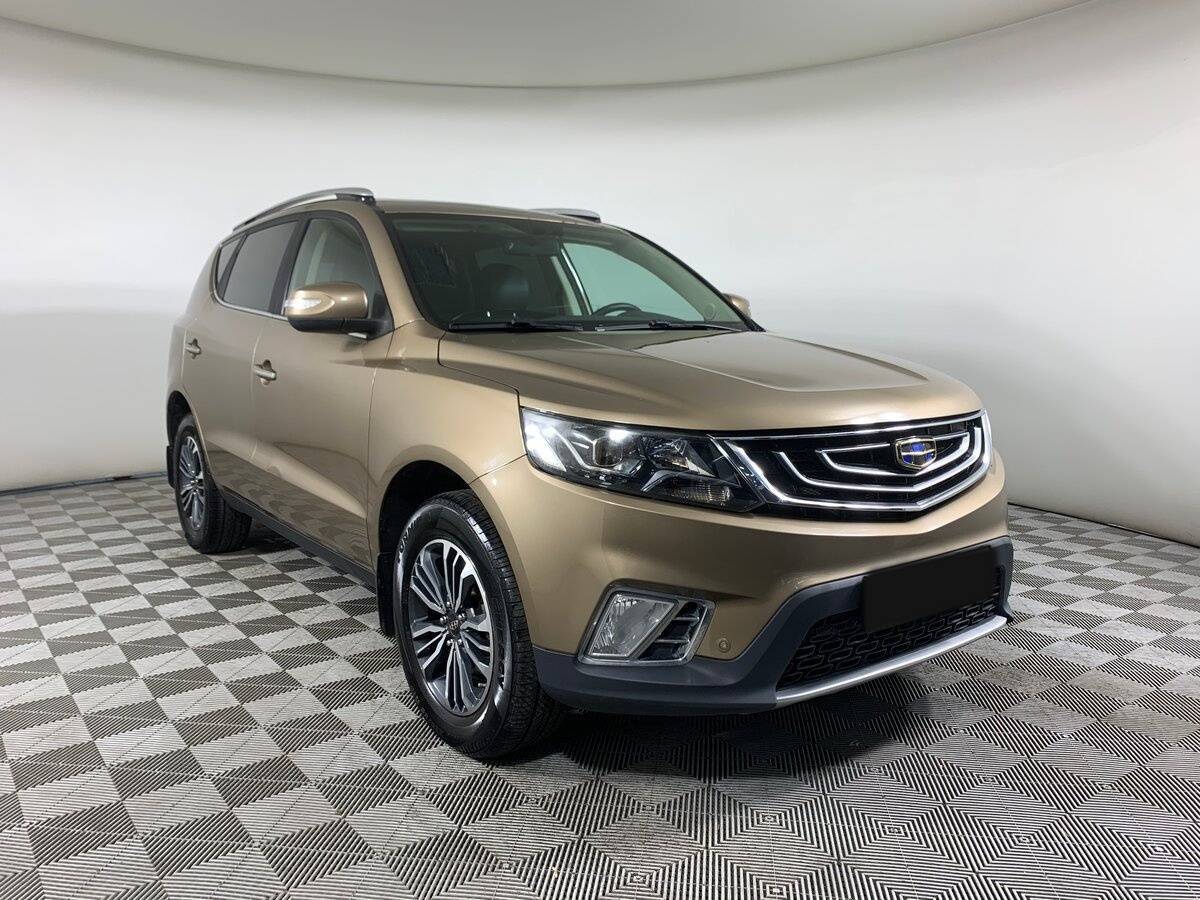 Geely Emgrand X7 2020 года с пробегом. Фото: #2