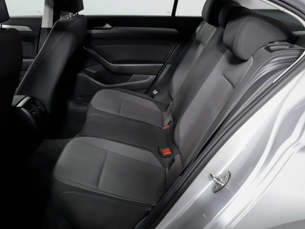 Volkswagen Passat 2017 года с пробегом. Фото: #9