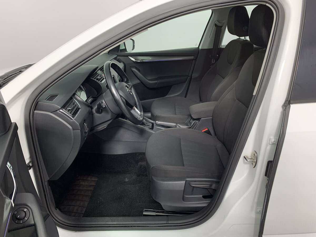 Skoda Octavia 2018 года с пробегом. Фото: #15