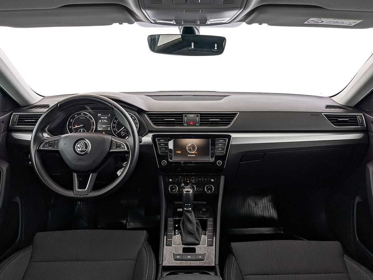 Skoda Superb 2019 года с пробегом. Фото: #13