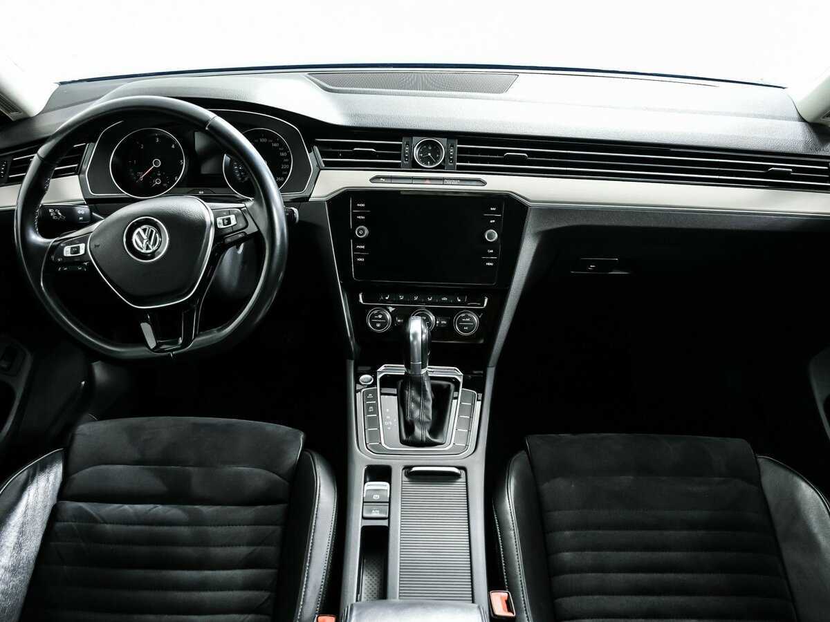 Volkswagen Passat 2018 года с пробегом. Фото: #10