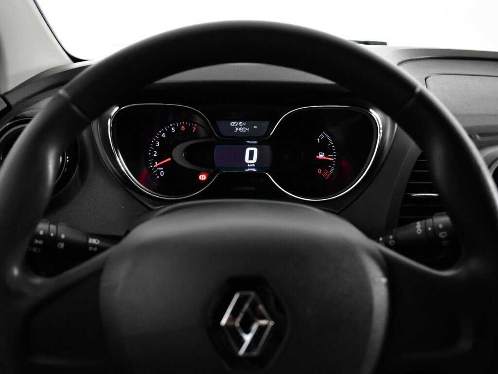 Renault Kaptur 2017 года с пробегом. Фото: #10