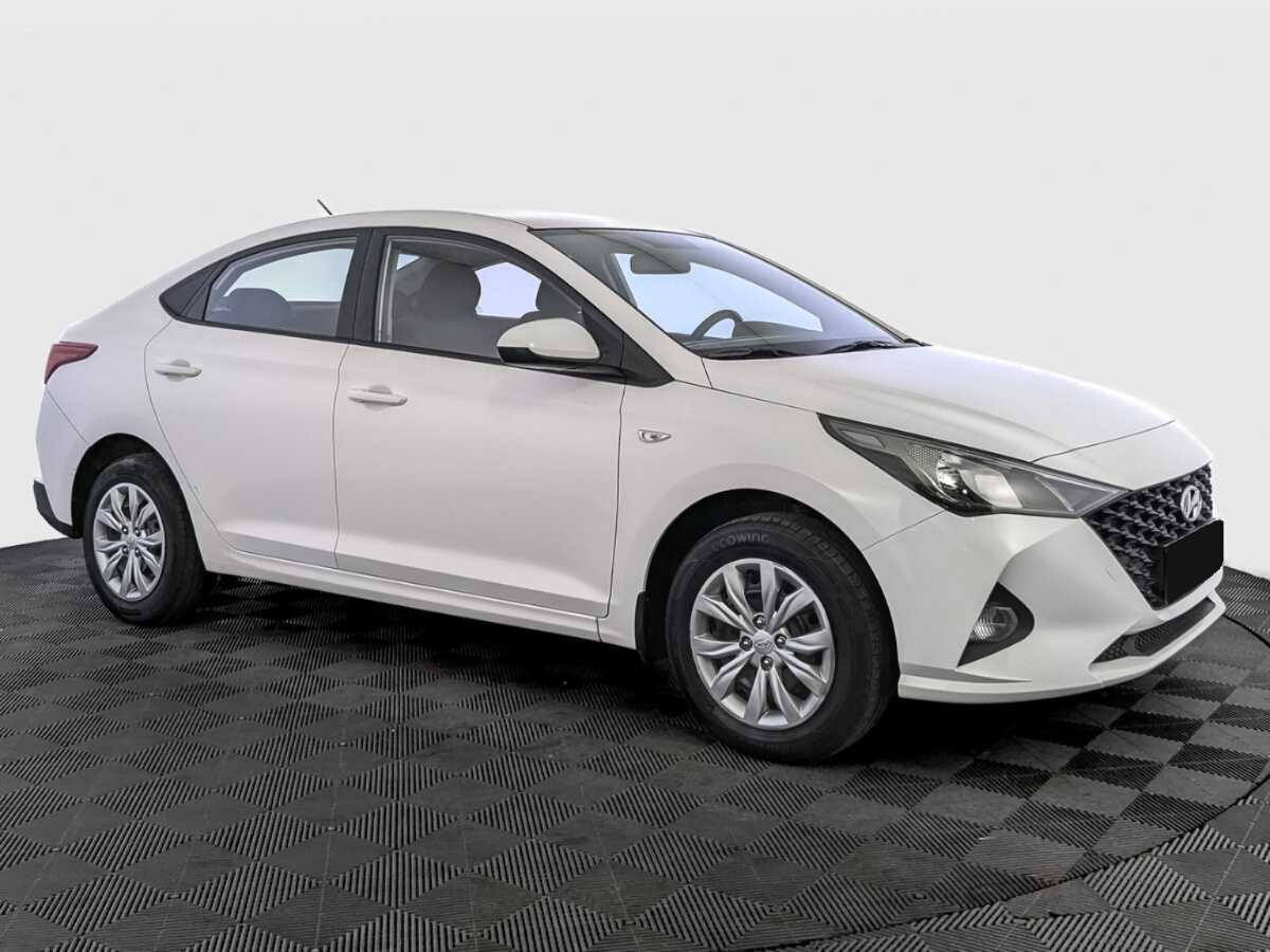 Hyundai Solaris 2021 года с пробегом. Фото: #2
