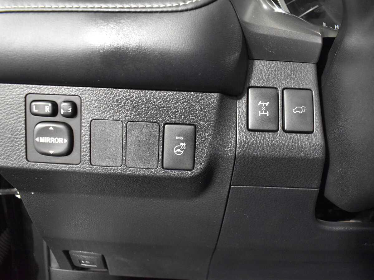 Toyota RAV4 2018 года с пробегом. Фото: #10