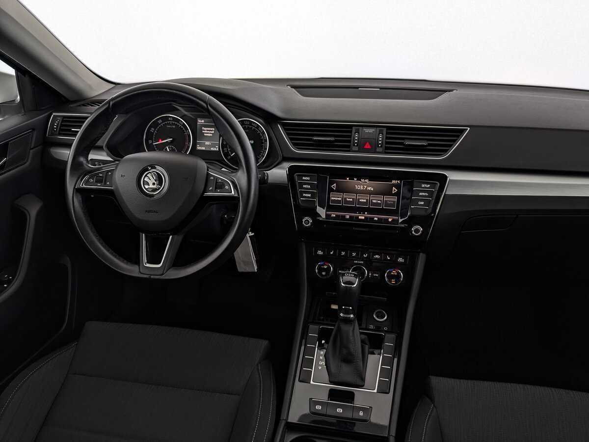 Skoda Superb 2017 года с пробегом. Фото: #24