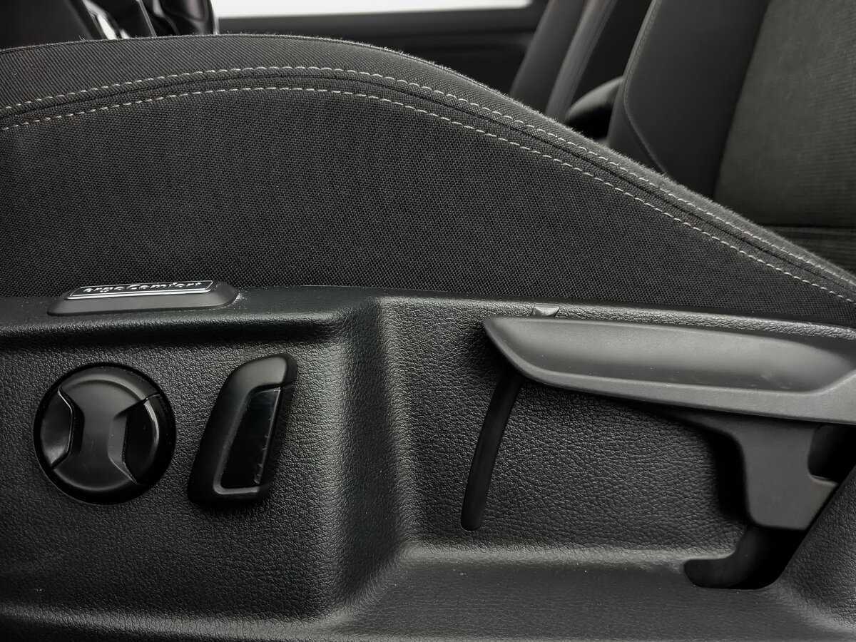 Volkswagen Passat 2018 года с пробегом. Фото: #21