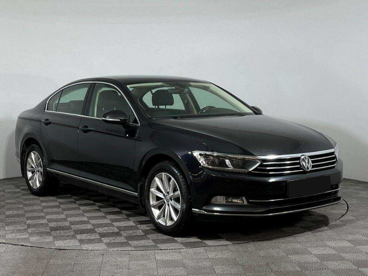 Volkswagen Passat 2017 года с пробегом. Фото: #2