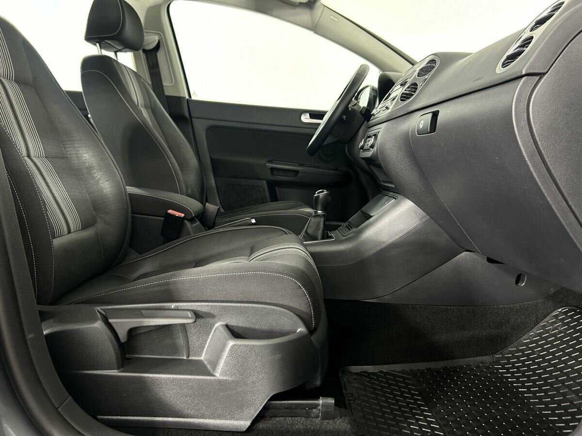 Volkswagen Golf Plus 2012 года с пробегом. Фото: #12