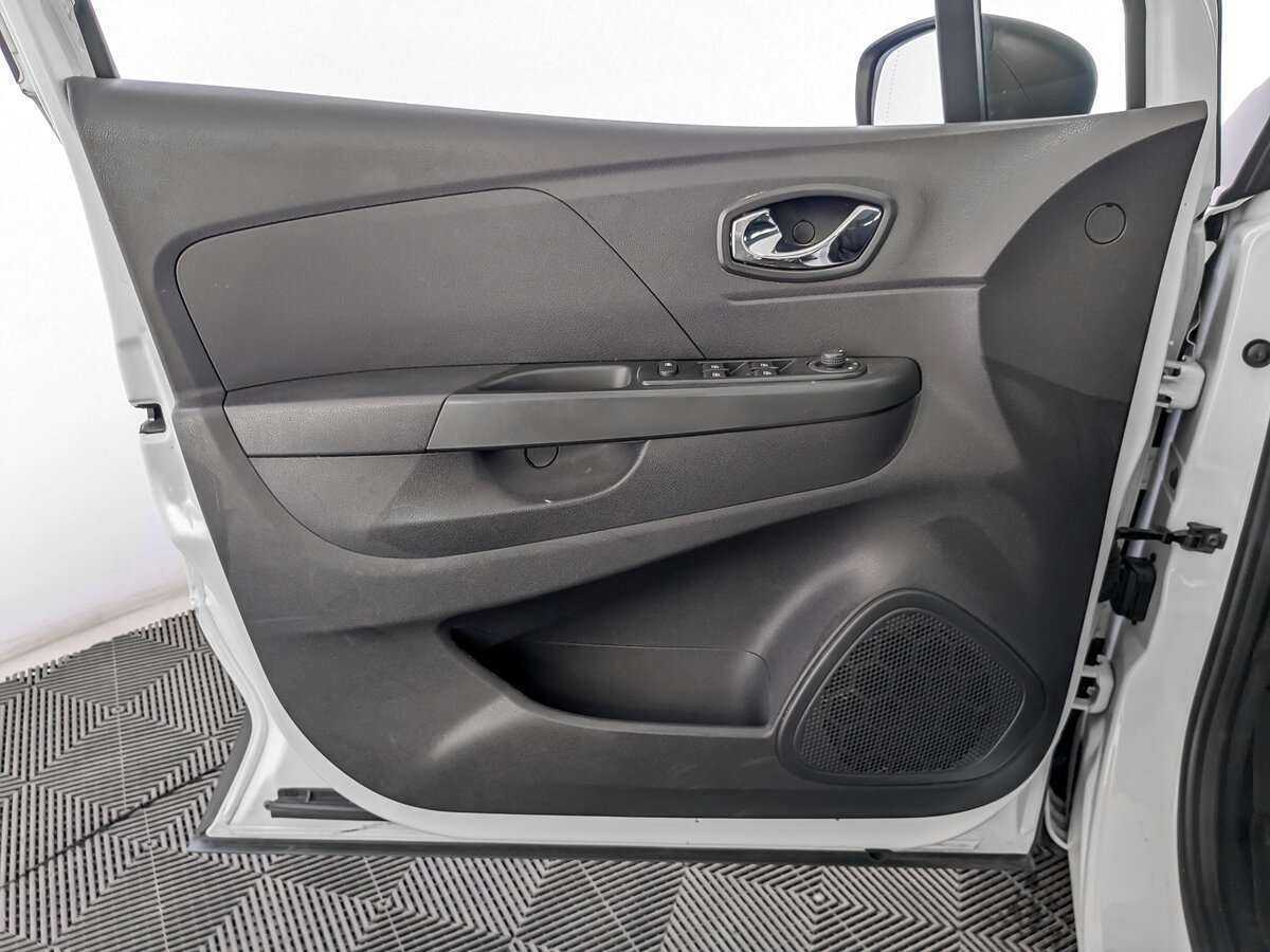 Renault Kaptur 2018 года с пробегом. Фото: #17