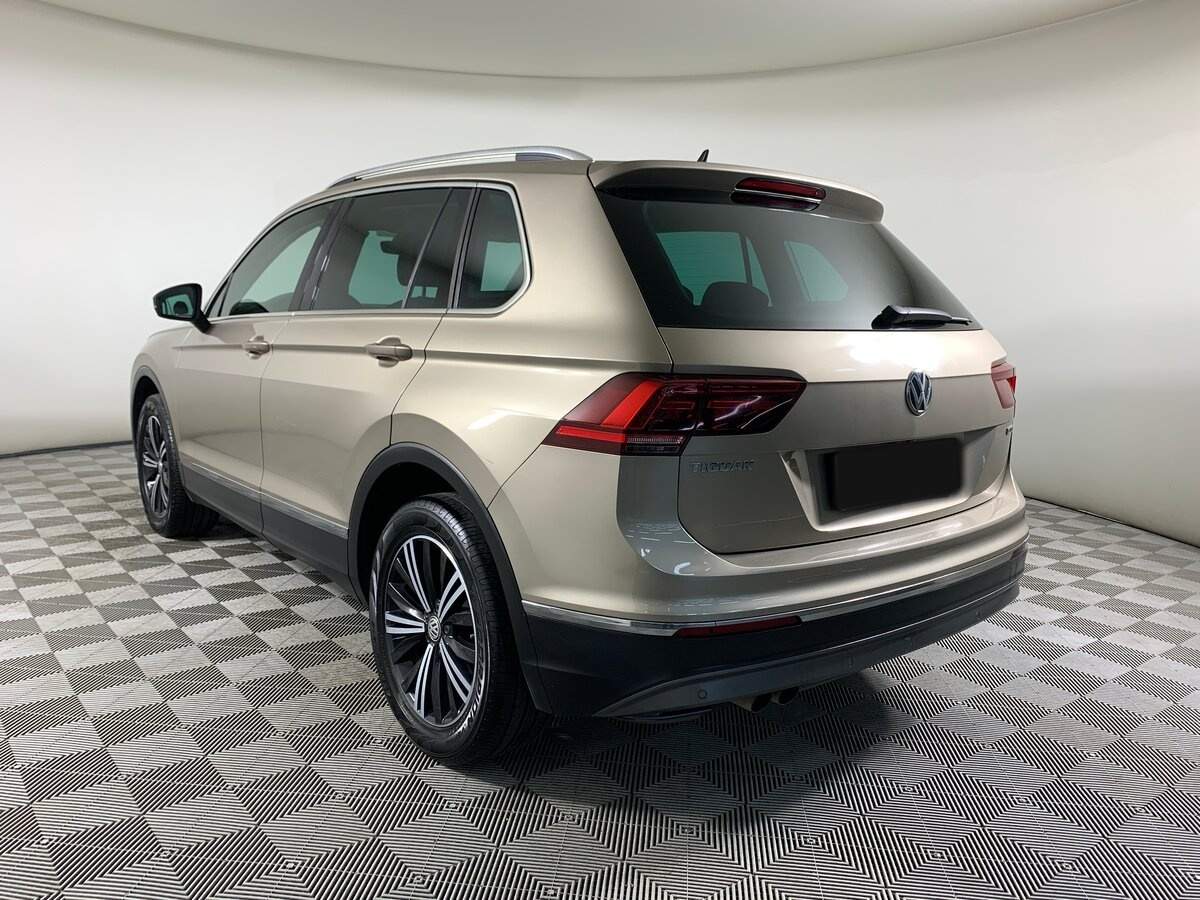Volkswagen Tiguan 2018 года с пробегом. Фото: #6