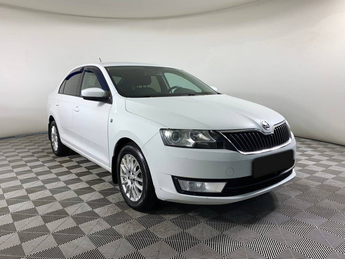 Skoda Rapid 2015 года с пробегом. Фото: #2