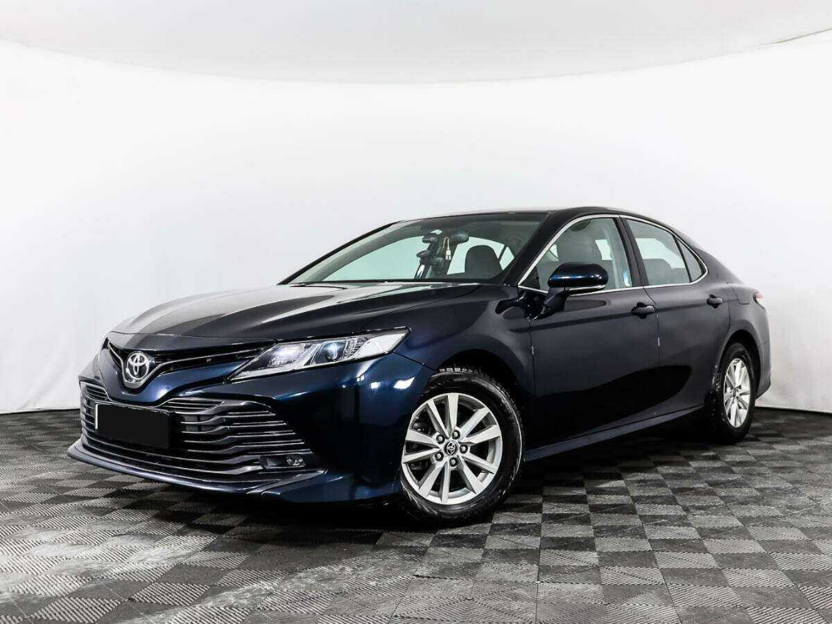 Toyota Camry 2020 года с пробегом. Посмотреть фото