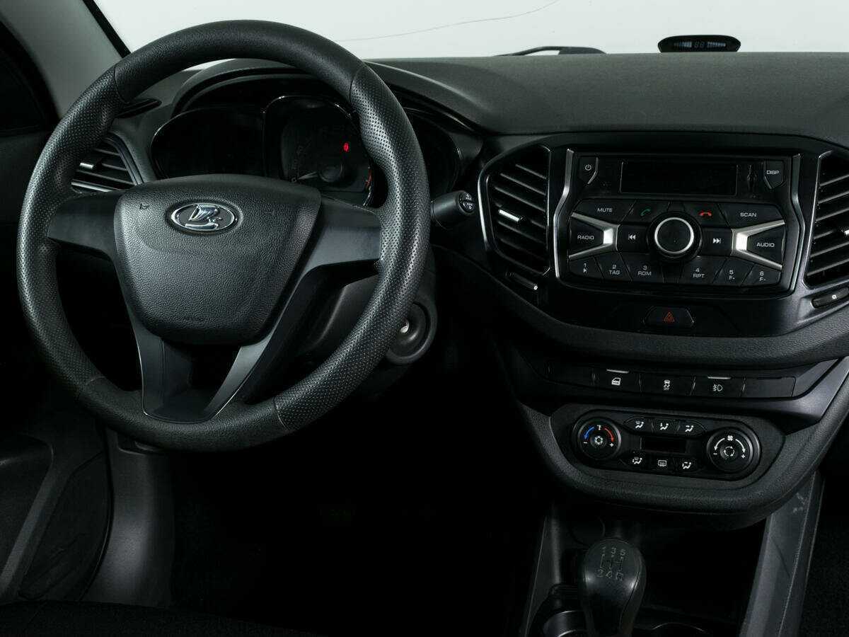 Lada (ВАЗ) Vesta 2019 года с пробегом. Фото: #10