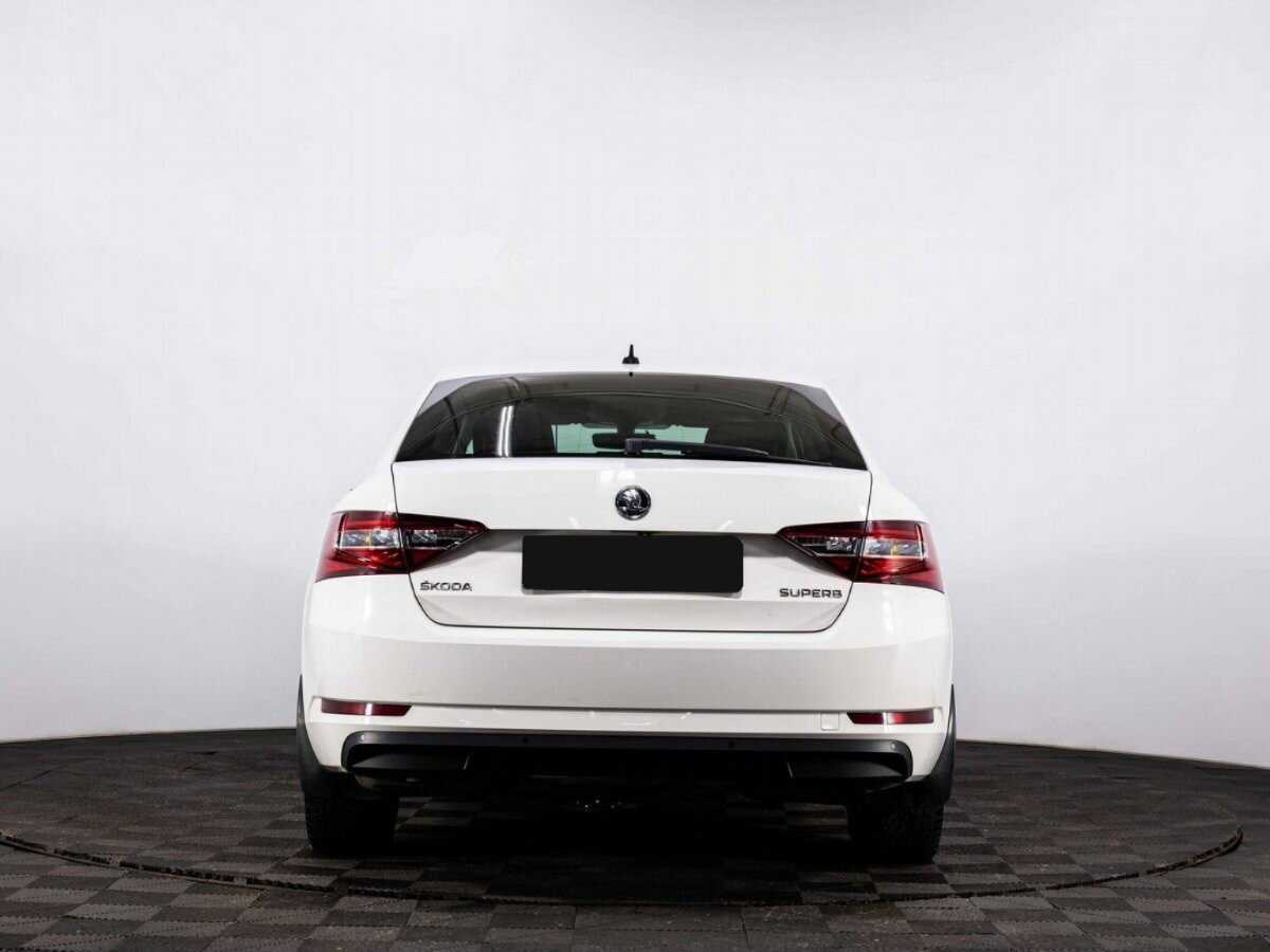 Skoda Superb 2016 года с пробегом. Фото: #4