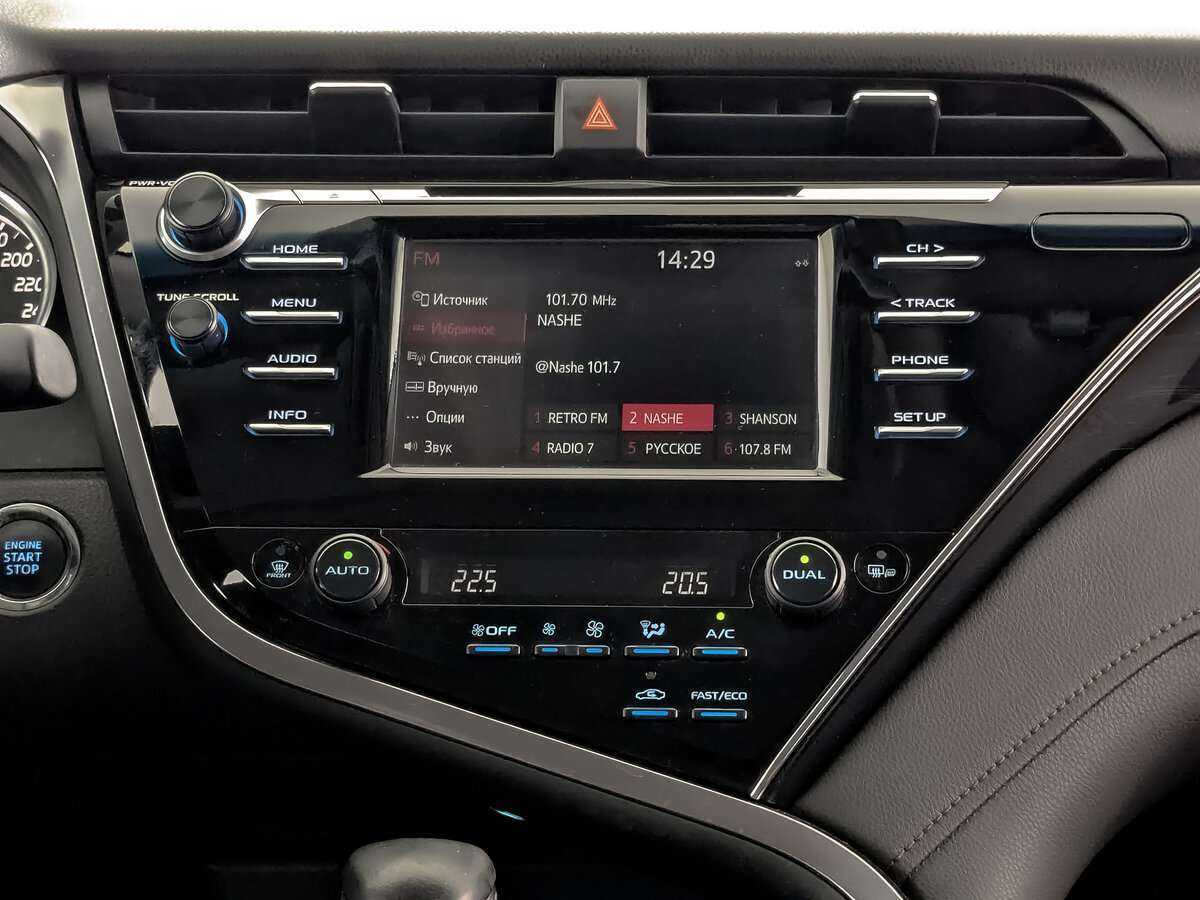 Toyota Camry 2019 года с пробегом. Фото: #19