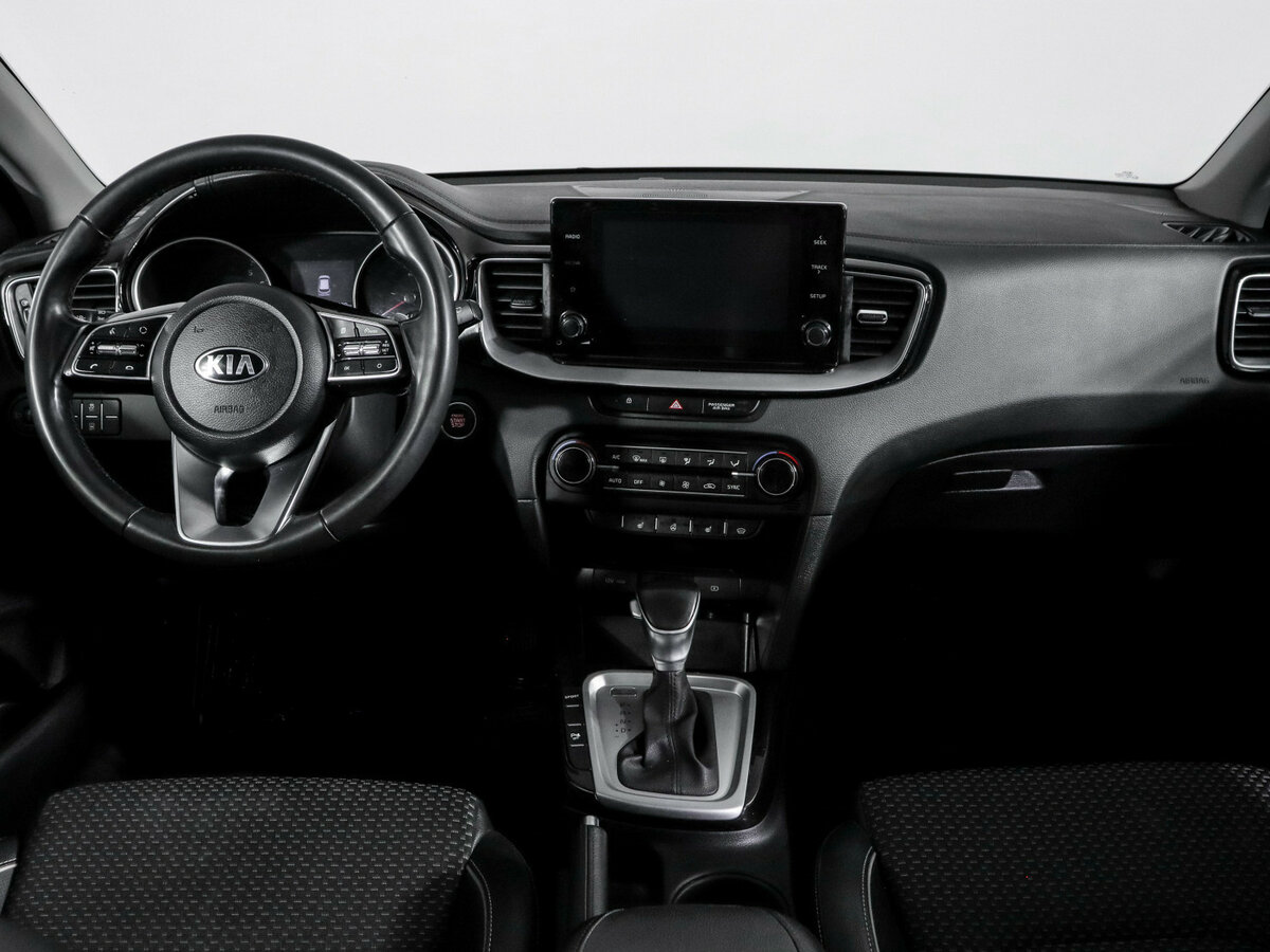 Kia Ceed 2021 года с пробегом. Фото: #11