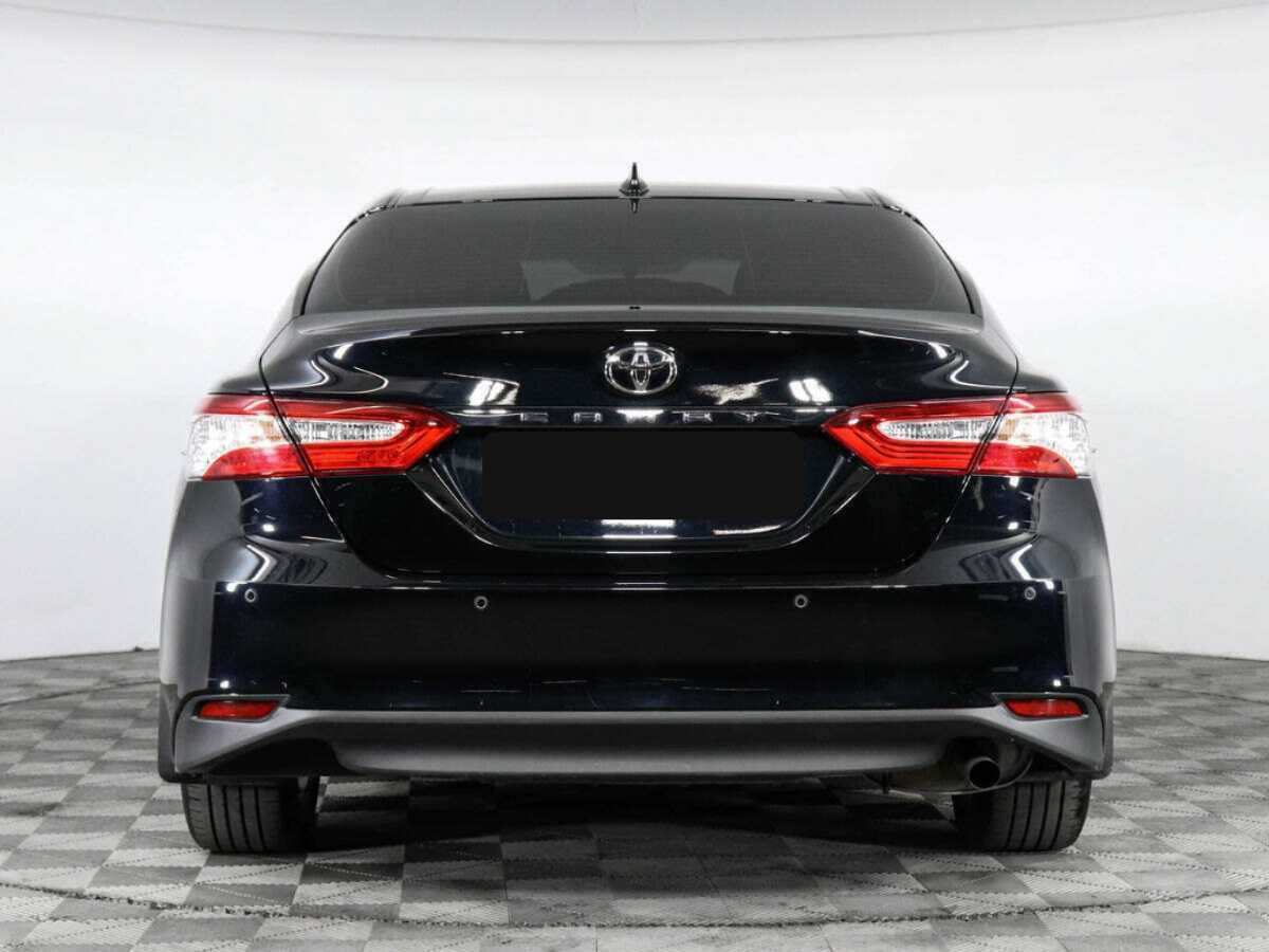 Toyota Camry 2021 года с пробегом. Фото: #5