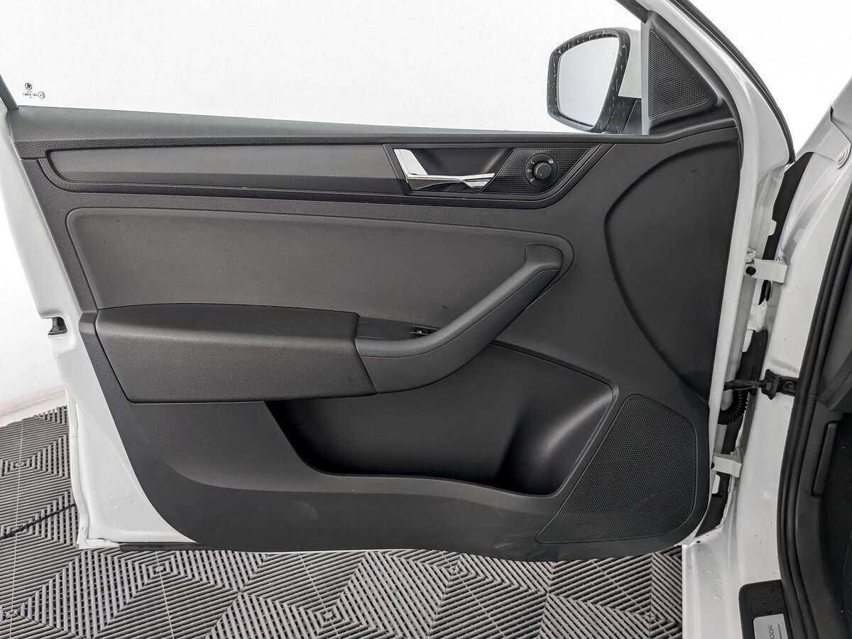 Skoda Rapid 2019 года с пробегом. Фото: #14