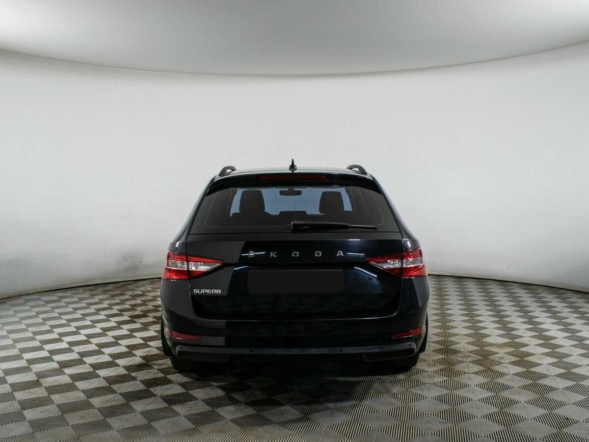 Skoda Superb 2020 года с пробегом. Фото: #5