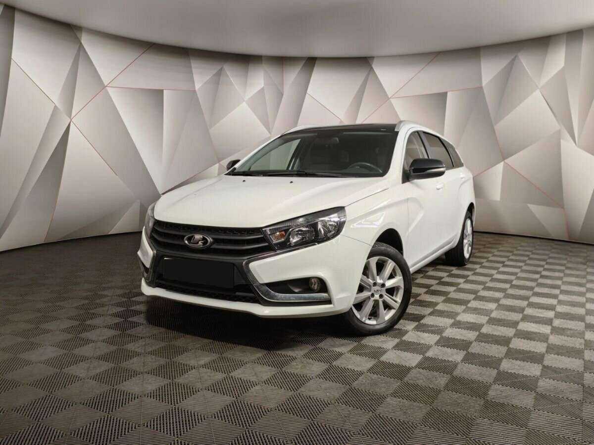 Lada (ВАЗ) Vesta 2021 года с пробегом. Посмотреть фото