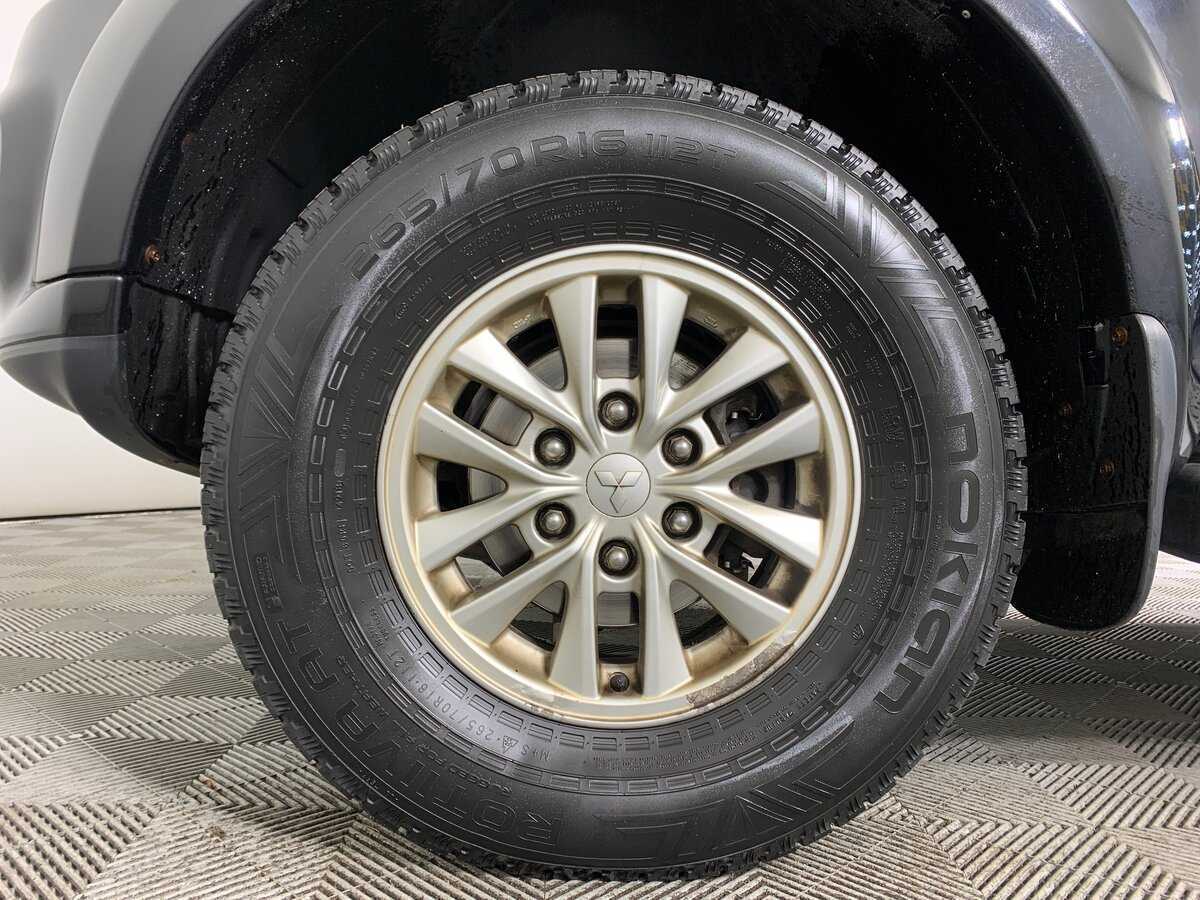 Mitsubishi Pajero Sport 2014 года с пробегом. Фото: #8