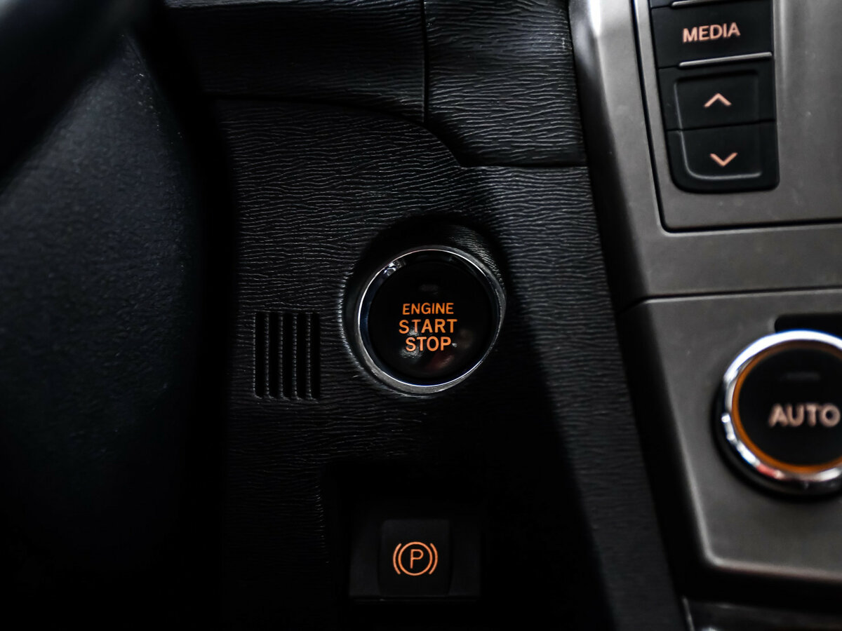 Toyota Avensis 2012 года с пробегом. Фото: #15