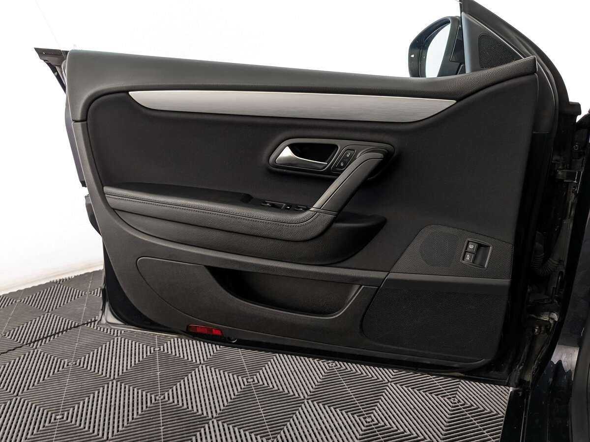 Volkswagen Passat CC 2012 года с пробегом. Фото: #14