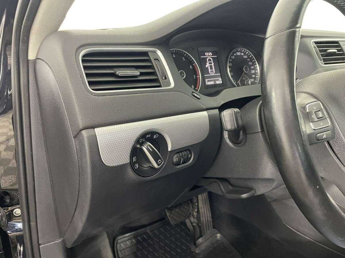 Volkswagen Jetta 2013 года с пробегом. Фото: #8