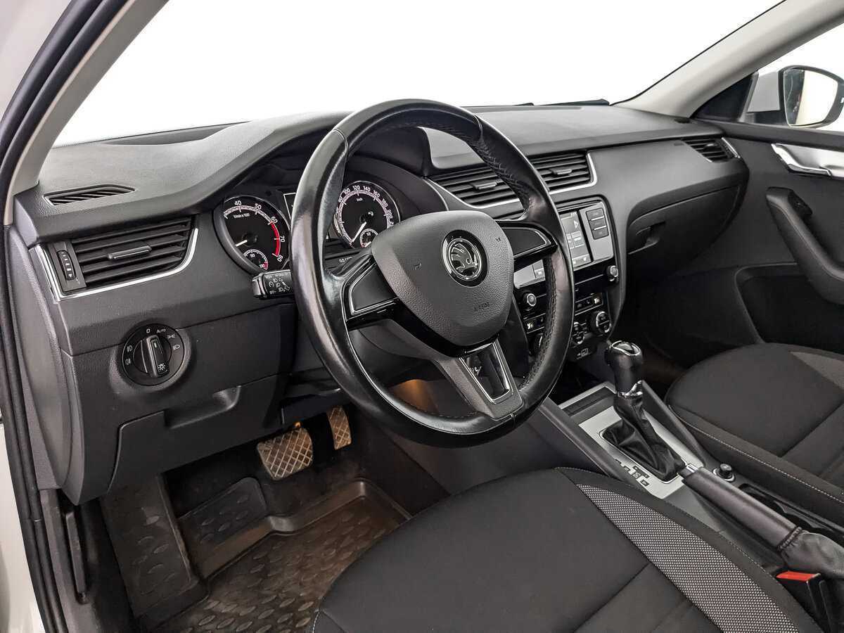 Skoda Octavia 2020 года с пробегом. Фото: #10