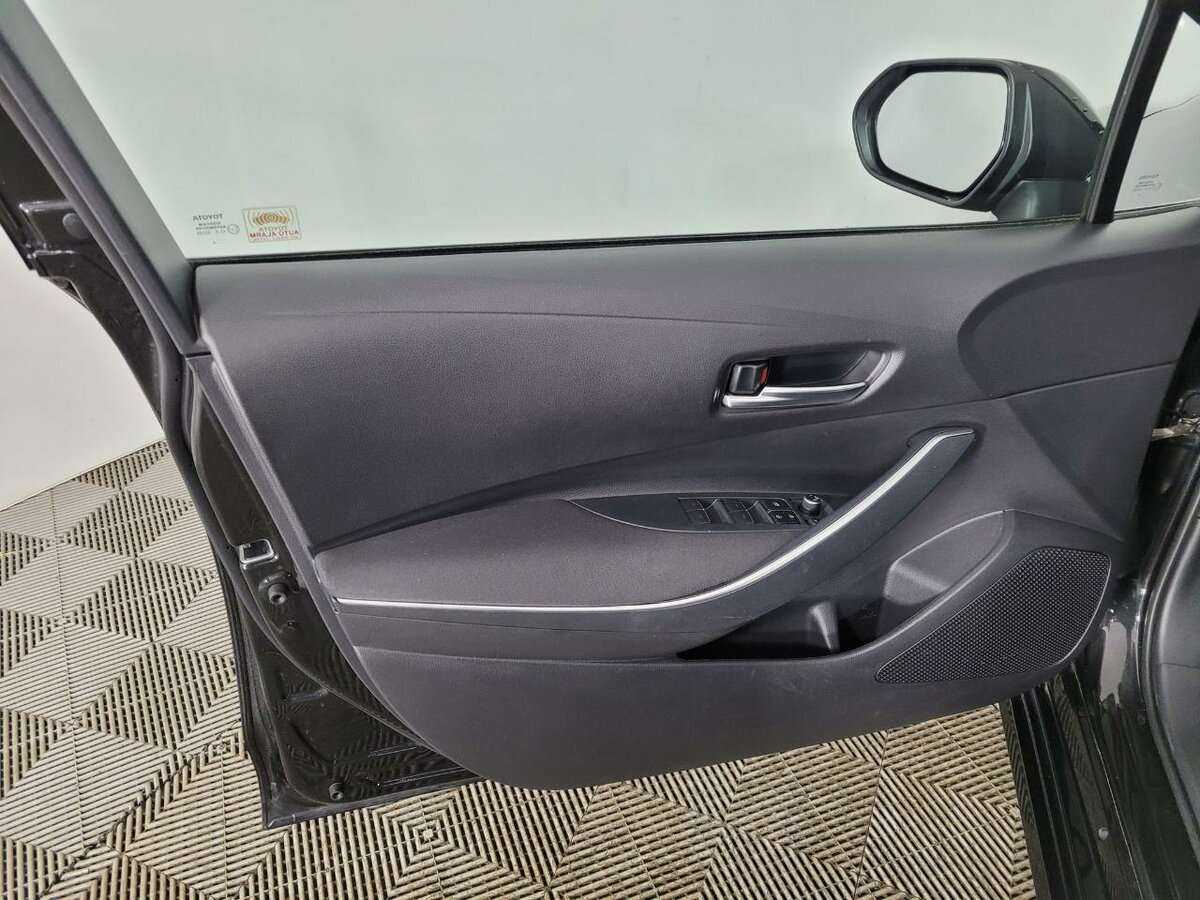 Toyota Corolla 2019 года с пробегом. Фото: #7
