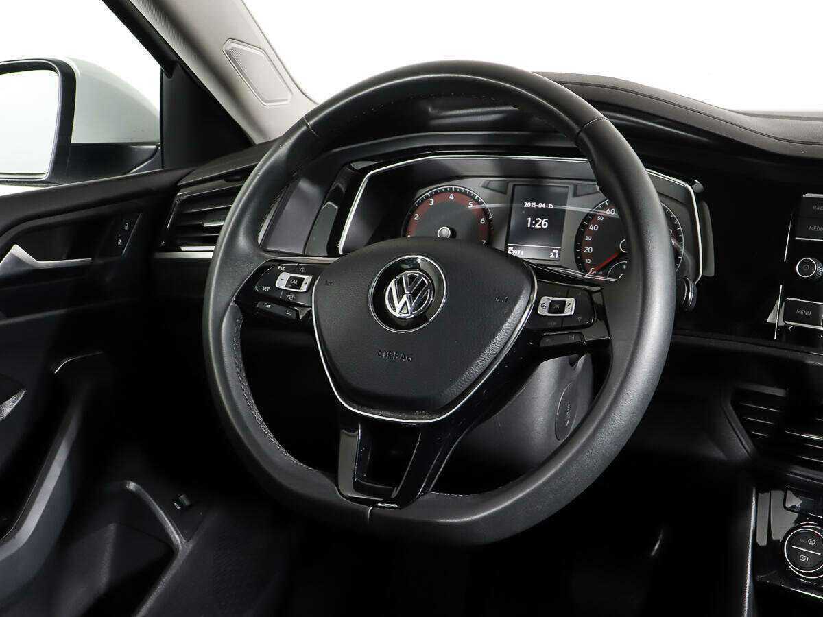 Volkswagen Jetta 2019 года с пробегом. Фото: #13