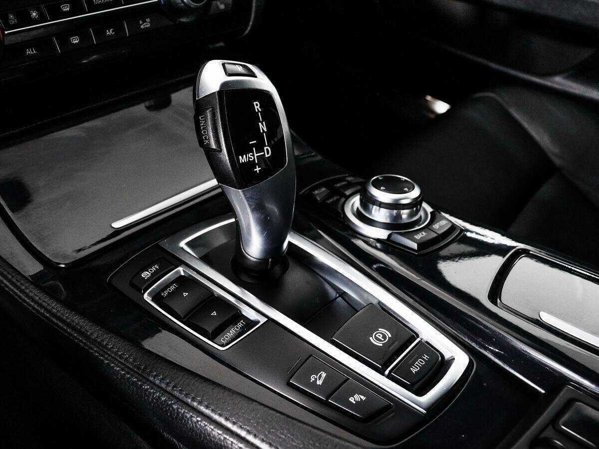 BMW 5 серии 2013 года с пробегом. Фото: #9