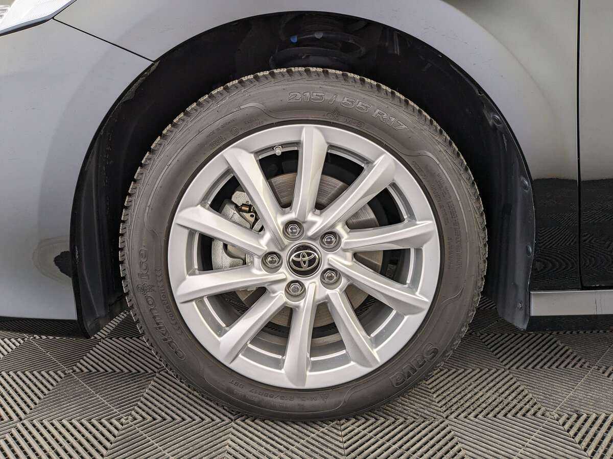 Toyota Camry 2021 года с пробегом. Фото: #11