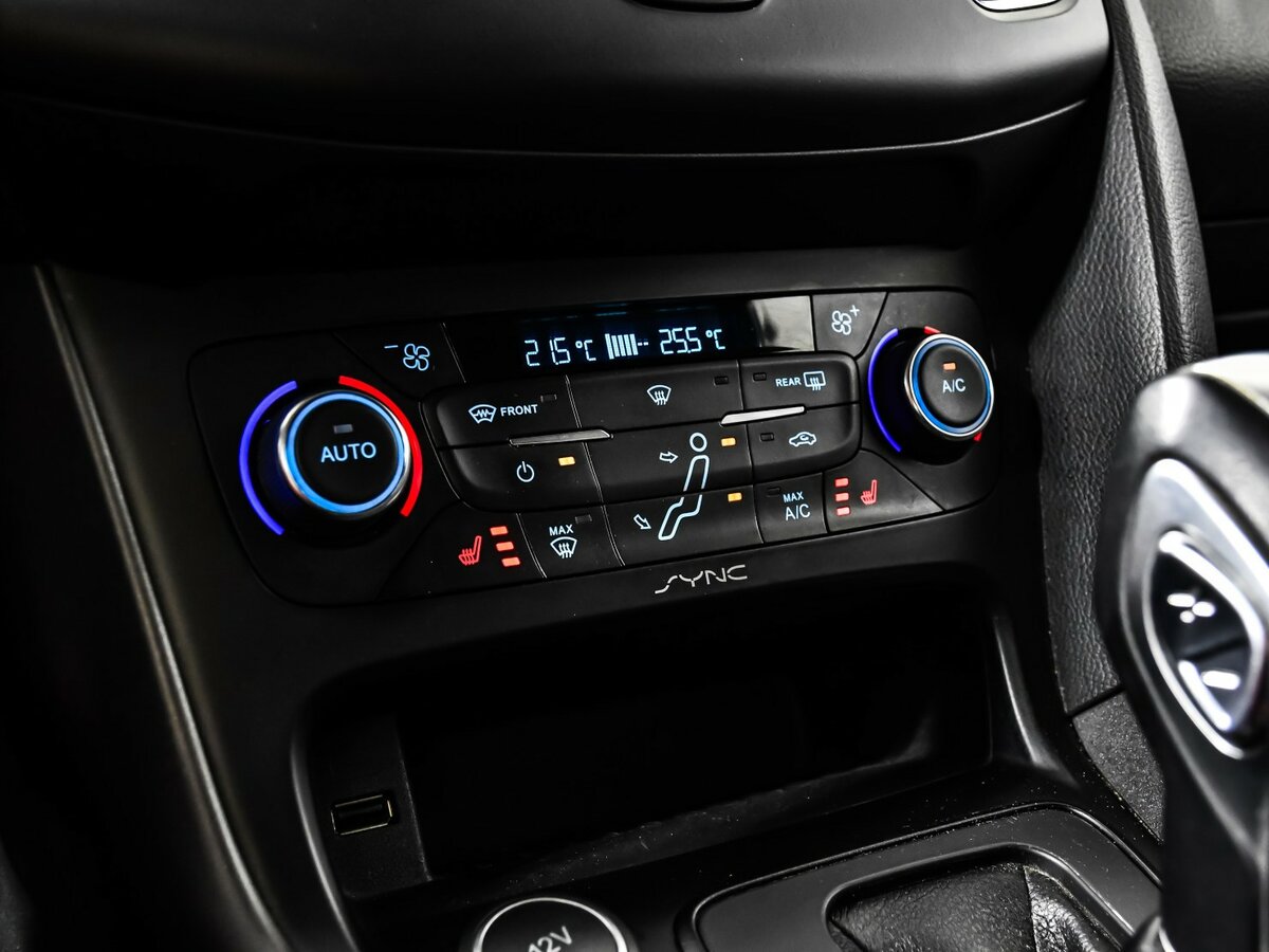Ford Focus 2015 года с пробегом. Фото: #13