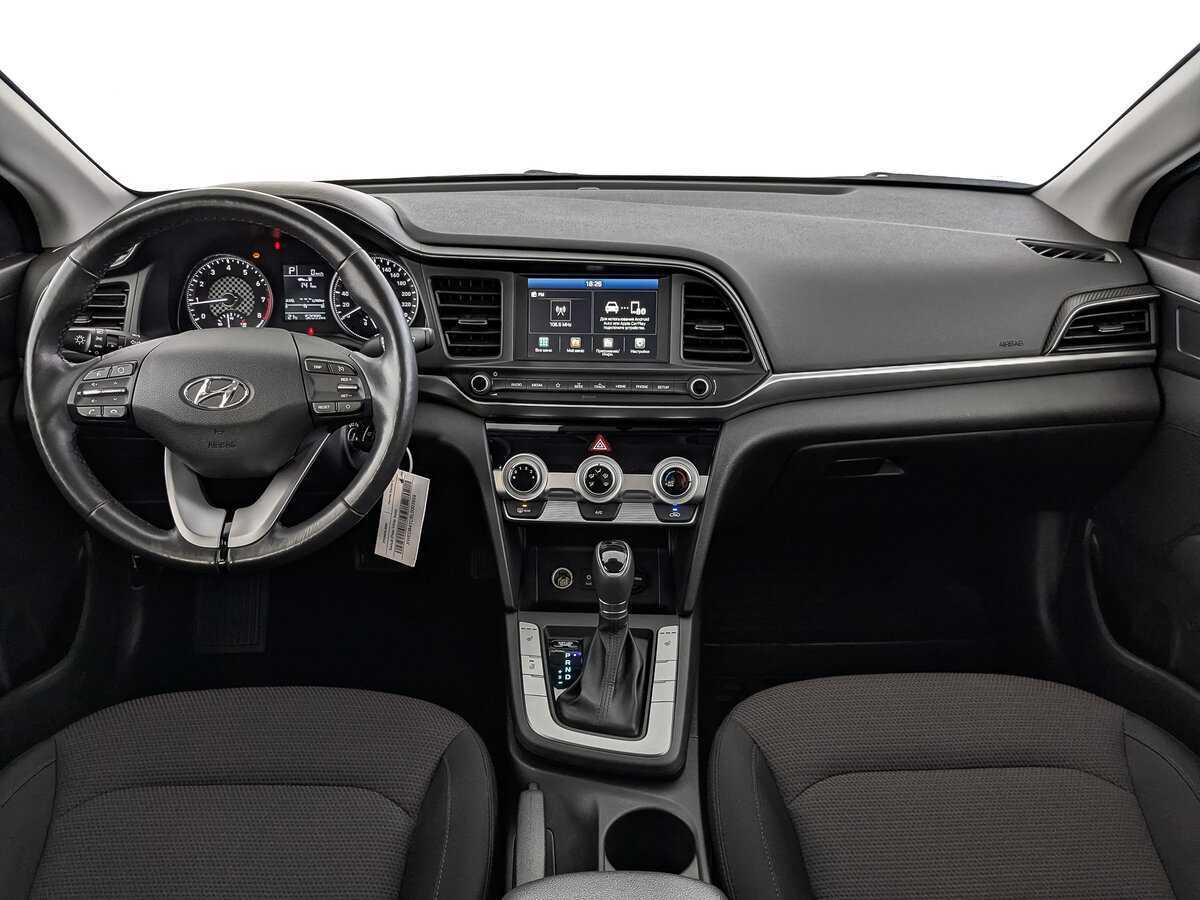 Hyundai Elantra 2019 года с пробегом. Фото: #13