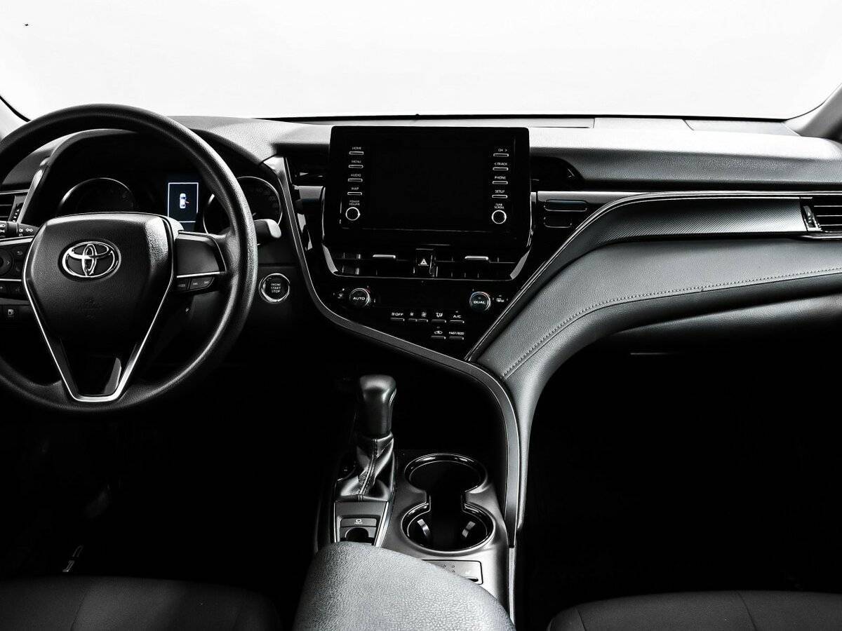 Toyota Camry 2021 года с пробегом. Фото: #10