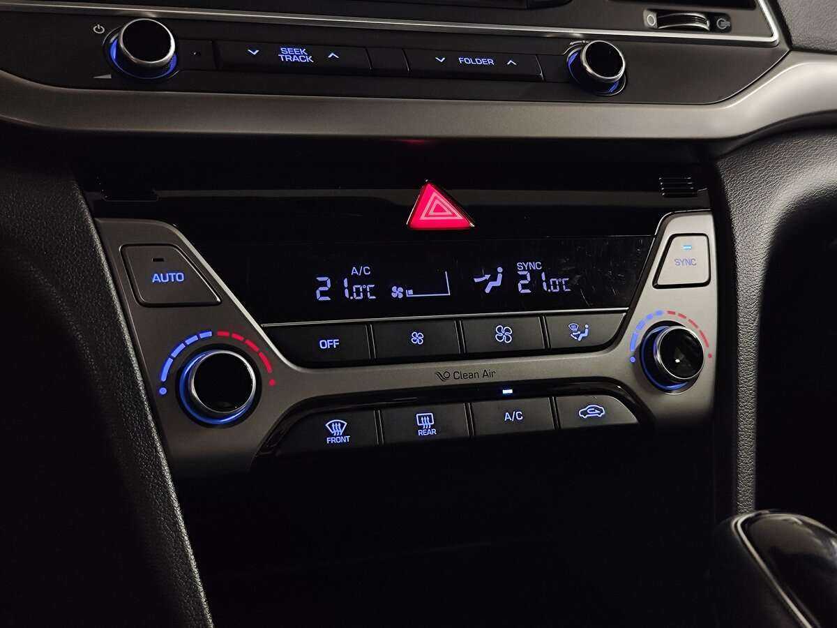 Hyundai Elantra 2016 года с пробегом. Фото: #13