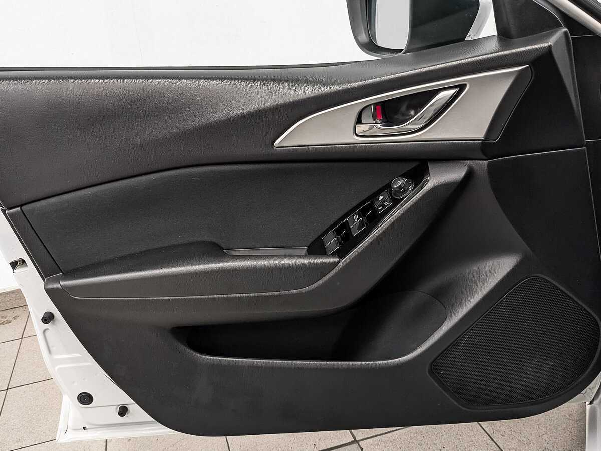 Mazda 3 2018 года с пробегом. Фото: #16