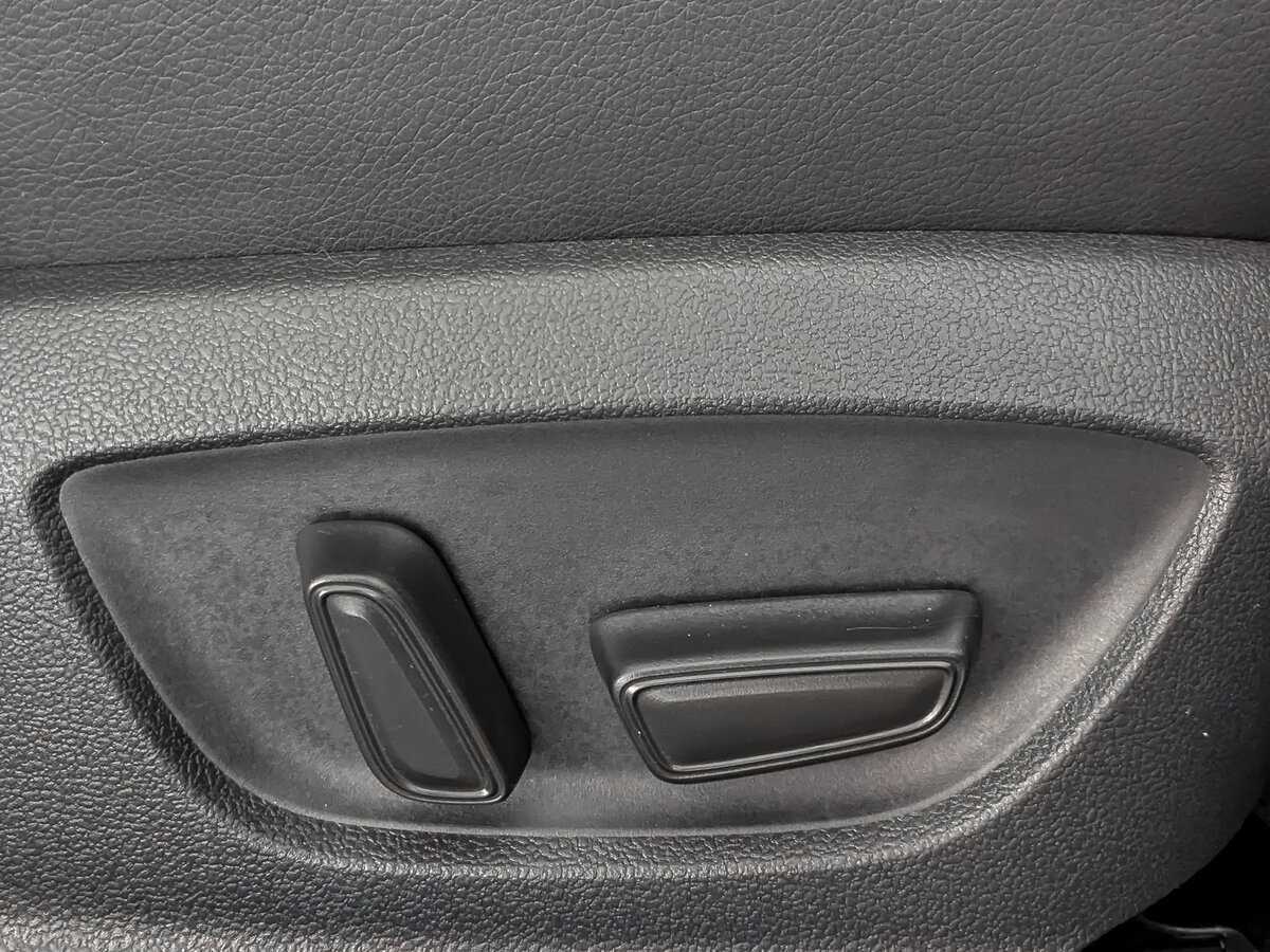 Toyota Camry 2021 года с пробегом. Фото: #19