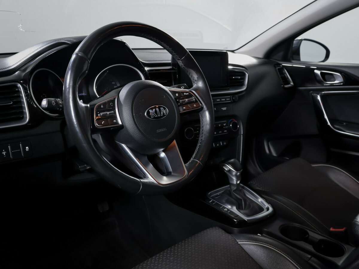 Kia Ceed 2019 года с пробегом. Фото: #9
