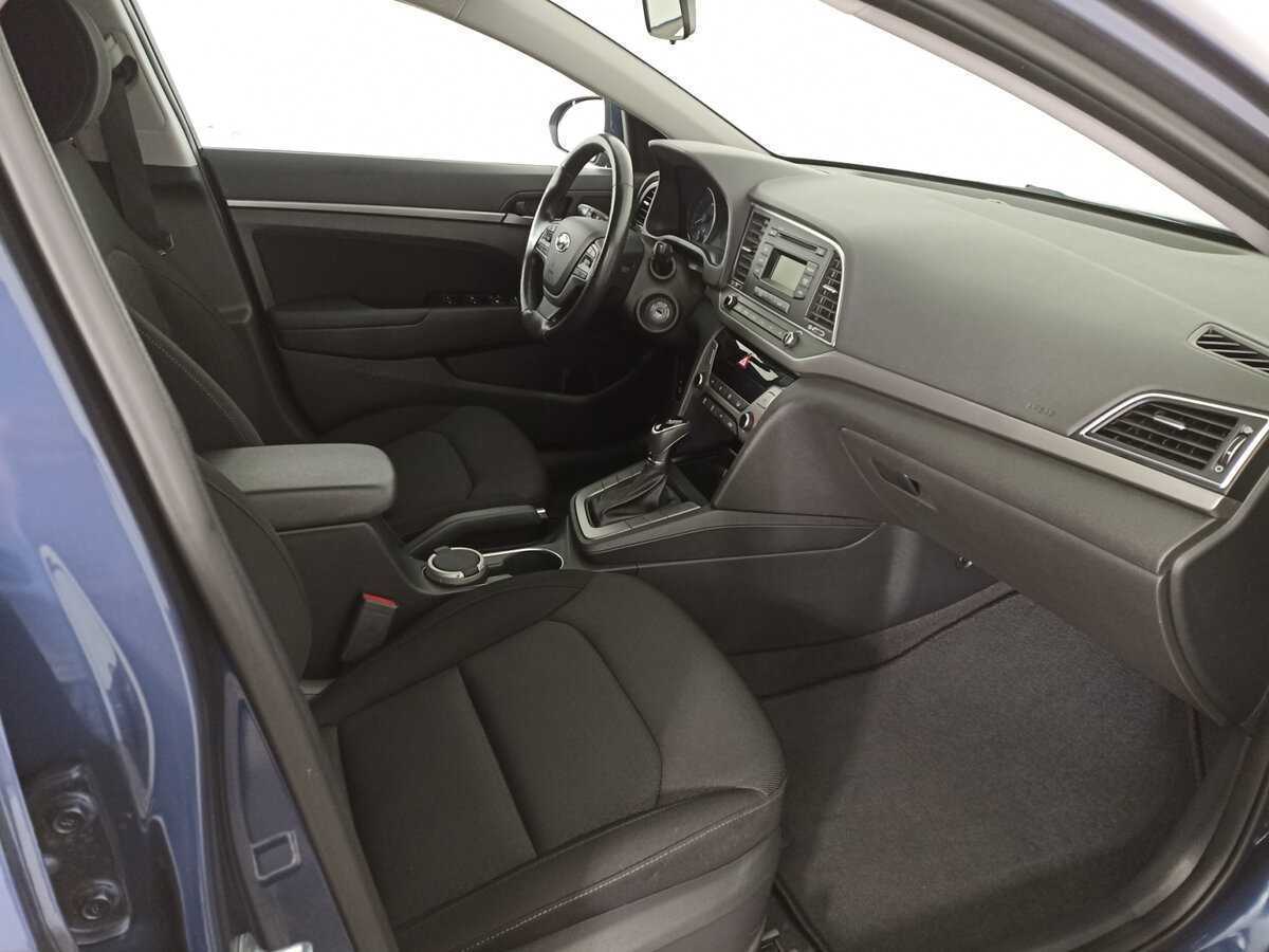 Hyundai Elantra 2018 года с пробегом. Фото: #8