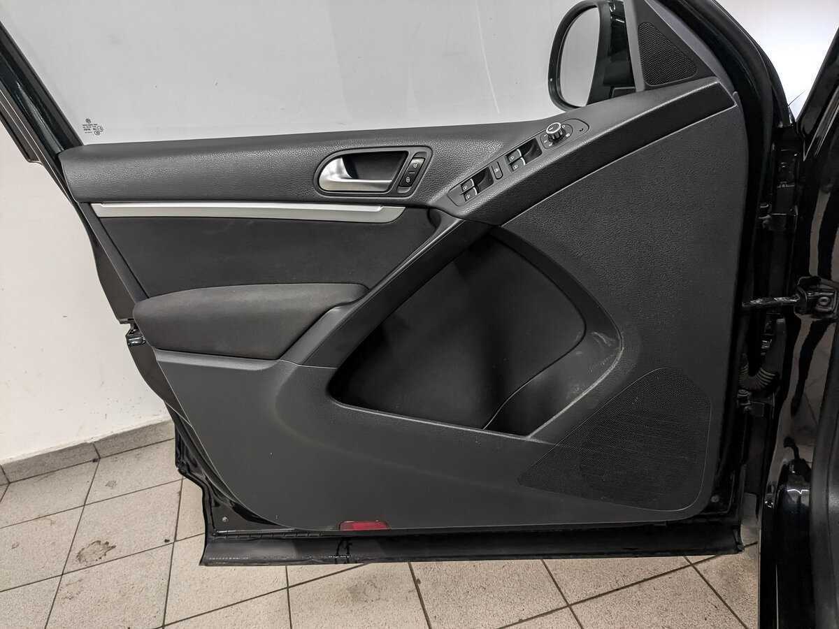 Volkswagen Tiguan 2015 года с пробегом. Фото: #18