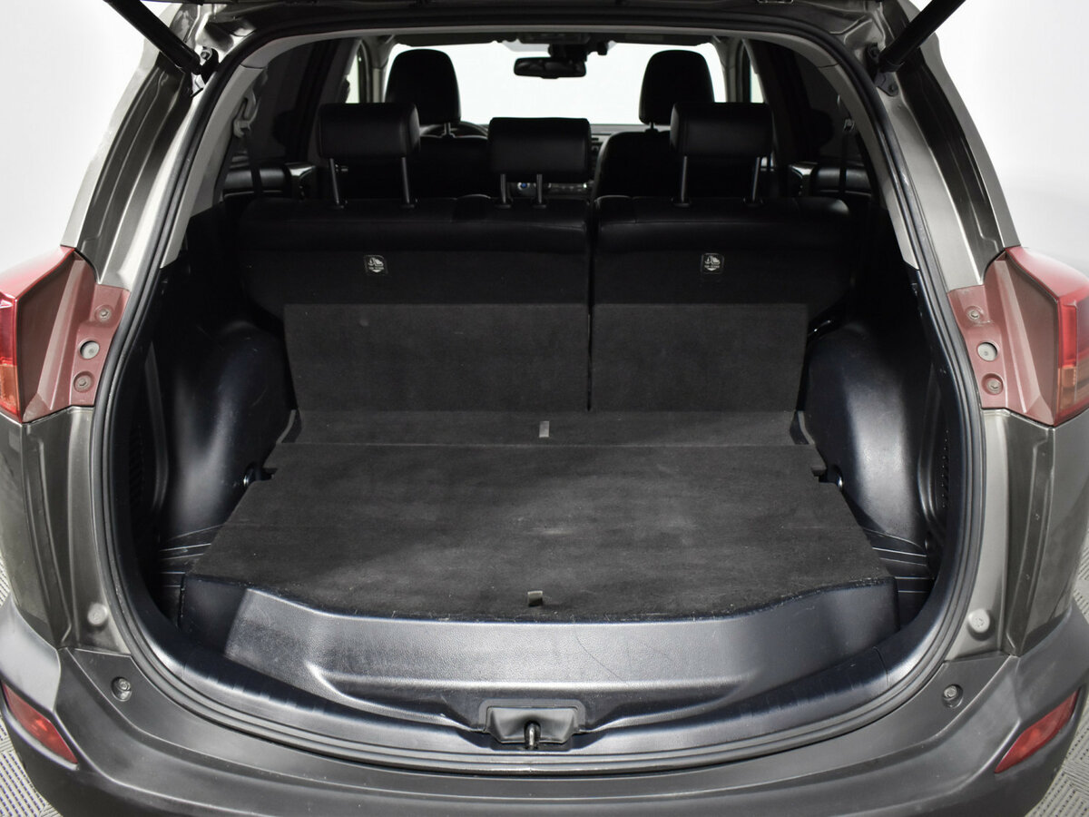 Toyota RAV4 2013 года с пробегом. Фото: #17