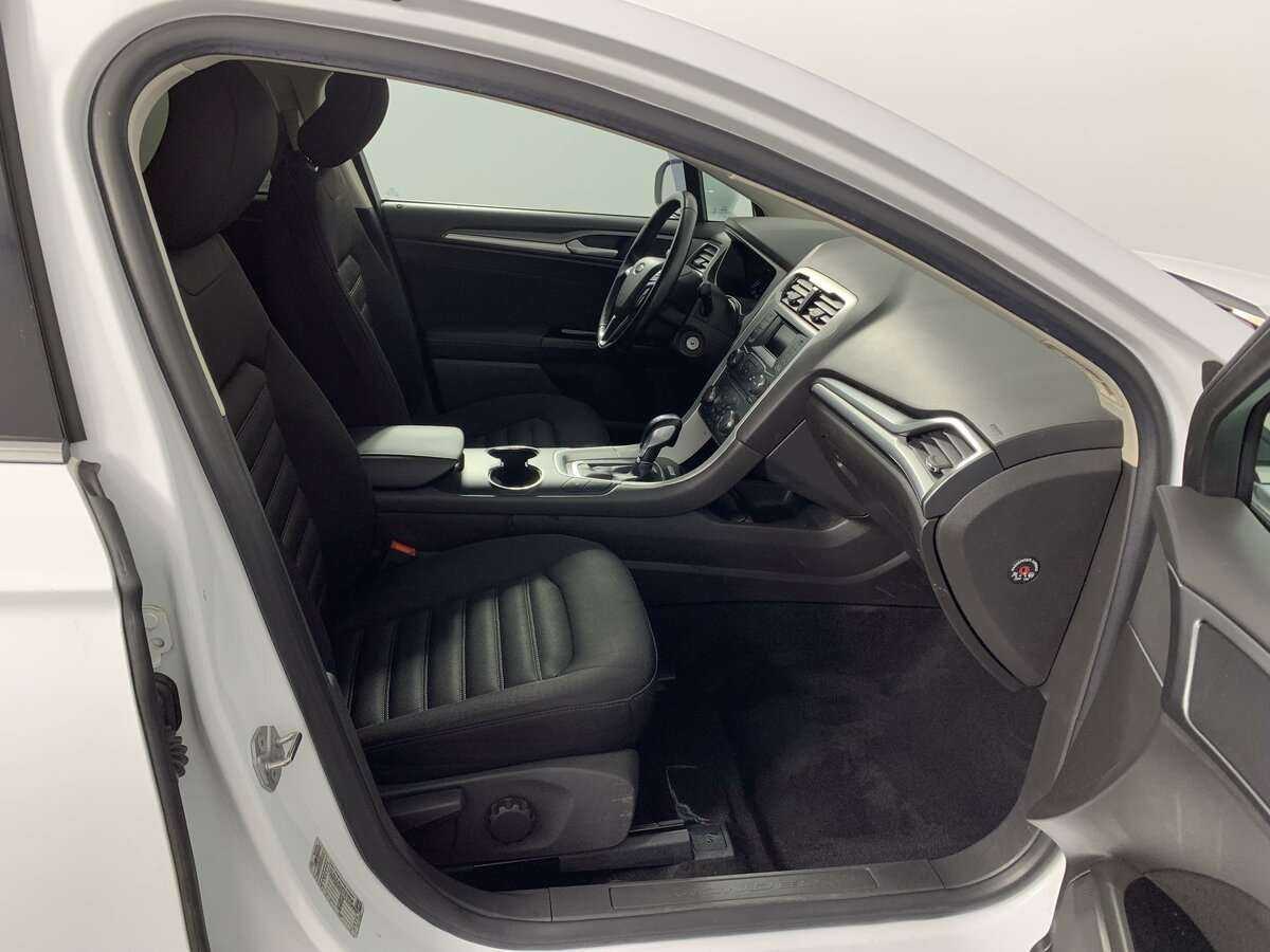 Ford Mondeo 2018 года с пробегом. Фото: #13