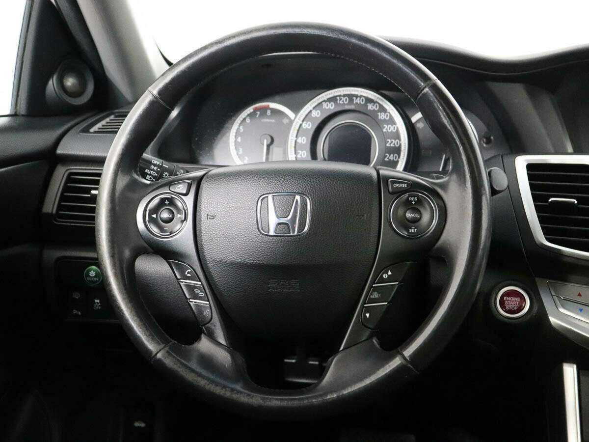 Honda Accord 2013 года с пробегом. Фото: #12