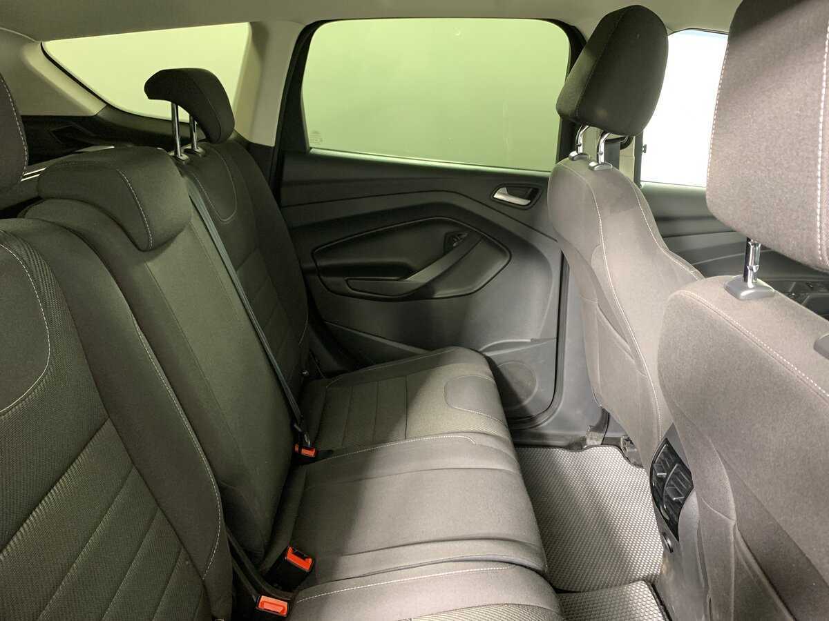 Ford Kuga 2015 года с пробегом. Фото: #16