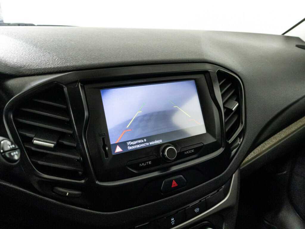 Lada (ВАЗ) Vesta 2018 года с пробегом. Фото: #14