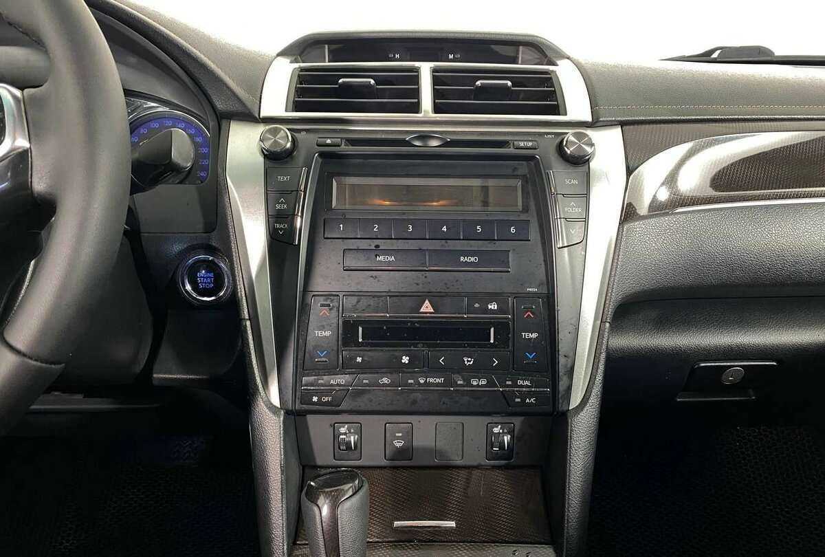 Toyota Camry 2017 года с пробегом. Фото: #11