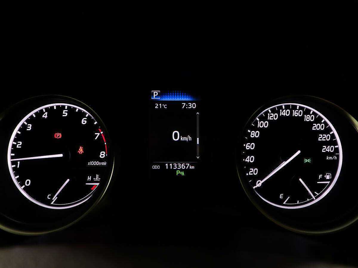 Toyota Camry 2020 года с пробегом. Фото: #13